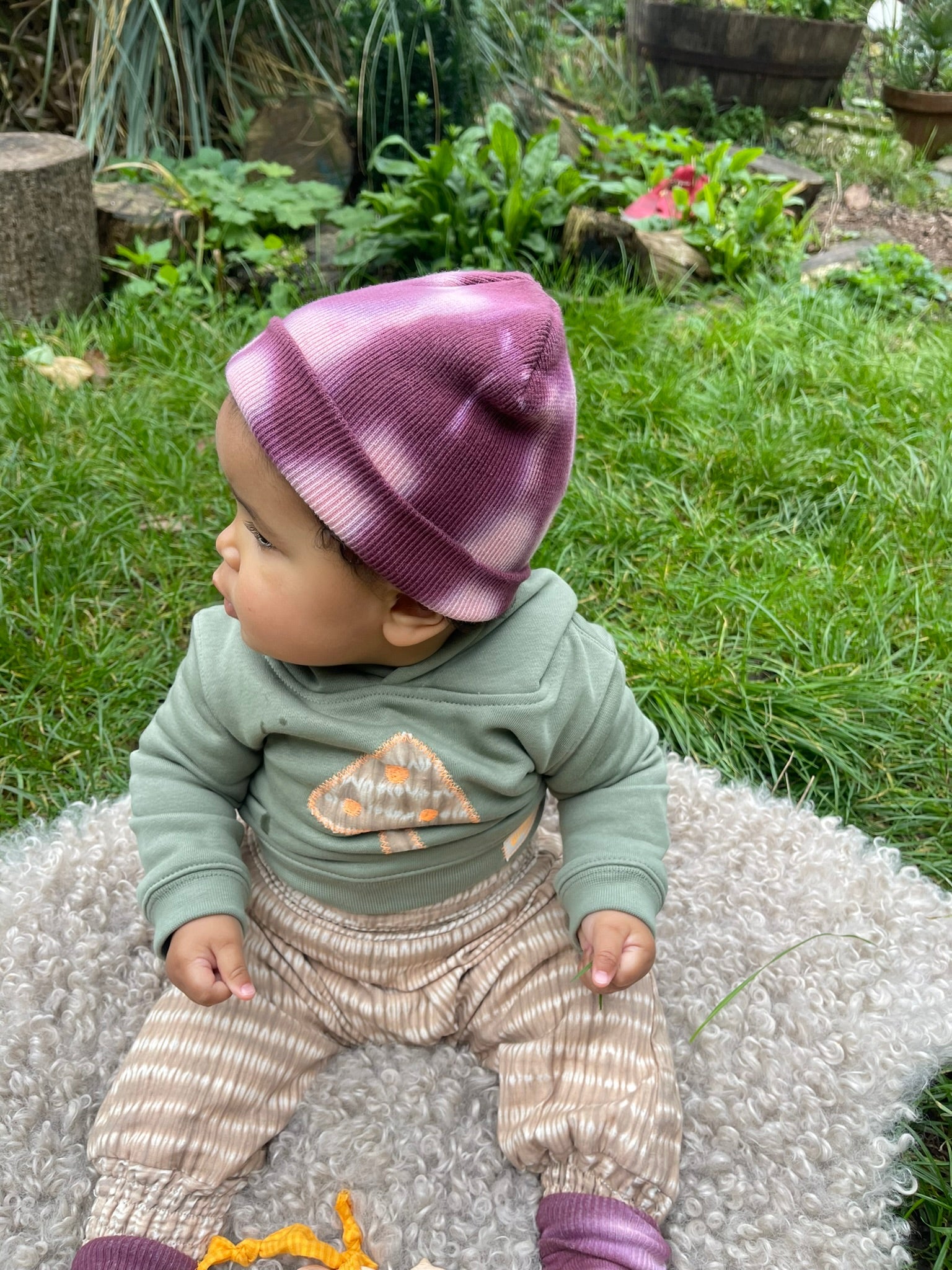 hats, tights, socks, bitbs