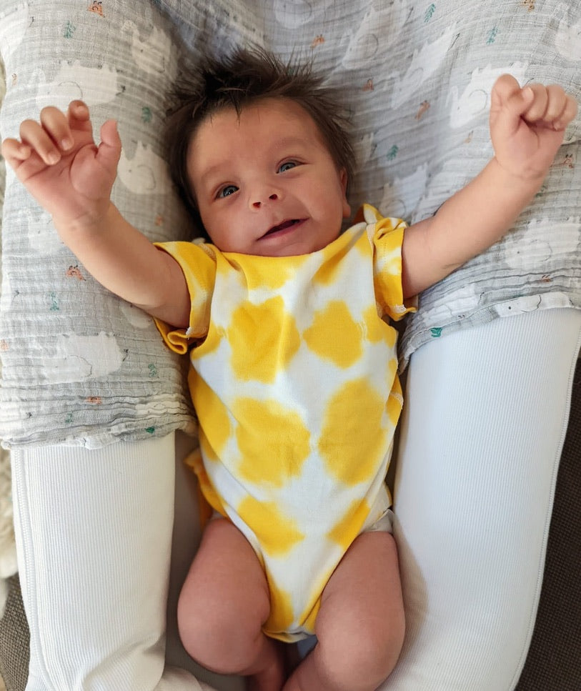 organic cotton tie-dye baby bodysuit