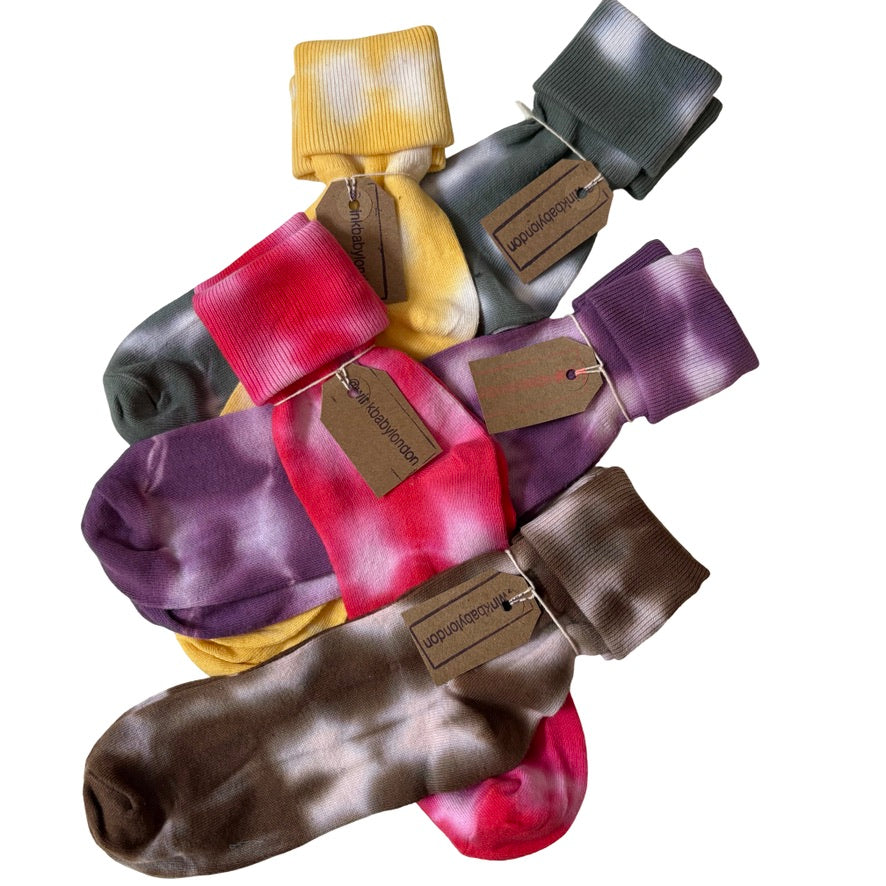 adult tie-dye socks