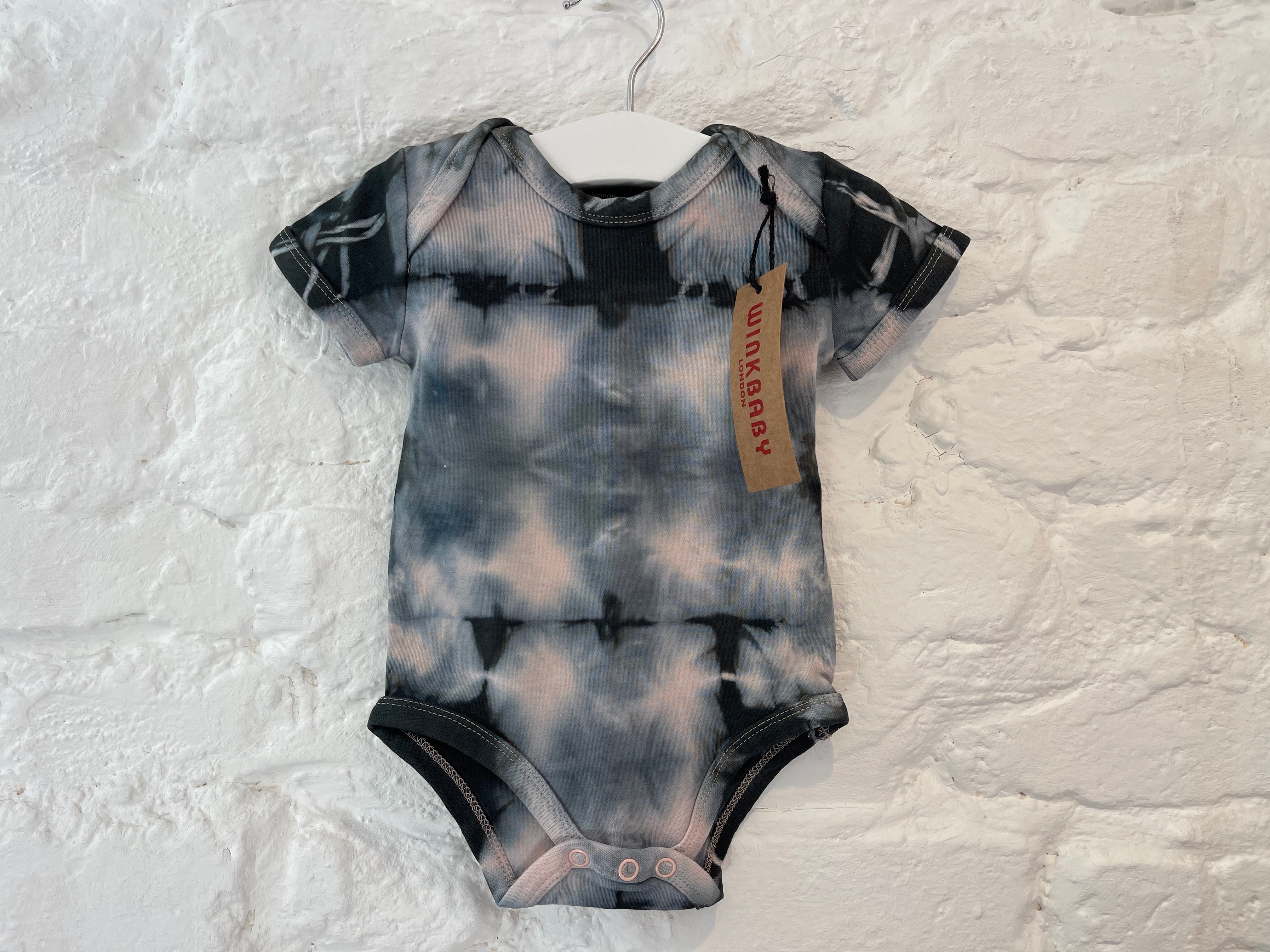 organic short sleeved bodysuit